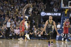 Warriors Tambah Derita Pelicans di Hari Halloween