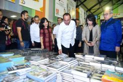 Buka Bazar, Edy Rahmayadi...