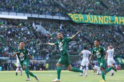 Digunduli Persebaya, Persija Gagal Salip Persib