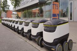 Robot Ekspedisi Pertama...