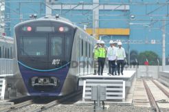 Anies-Jokowi Pastikan MRT Berfungsi, Januari Uji Coba Angkut Penumpang