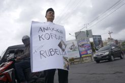 Santri Ponpes Lirboyo Lumpuh Kaki Setelah Divaksin Rubella