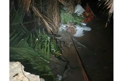 Hujan Deras, Empat Bangunan...