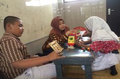 Anak-Anak Pemulung Ini Bisa Mendapatkan Pendidikan Layak