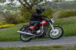 Motor Jawa 300 Kelahiran...