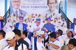 Lantik Relawan, Ketua Umum PAN: Hadapi Provokasi dengan Cerdas