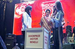 Daftar Pemenang Kompetisi-Kompetisi...