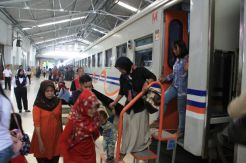 Belum Ramai, Tiket KA untuk Natal dan Tahun Baru Baru Terisi 50%