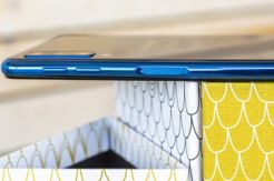 Punya Layar Infinity-O, Samsung Galaxy S10 Termurah Dijual Rp9,6 Juta