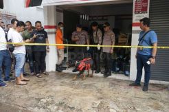 Cari Linggis di Kalimalang, Resmob Dibantu Penyelam Polair