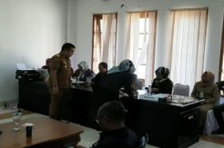 Isteri Mantan Bupati...