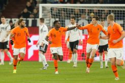 Belanda Lengkapi Semifinal...