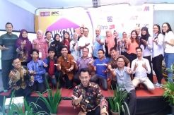 Ribuan Pencari Kerja...