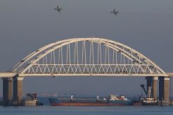 Rusia Umbar Tembakan dan Tangkap 3 Kapal Militer Ukraina