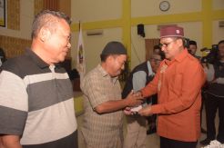 Walikota Gorontalo Marten...