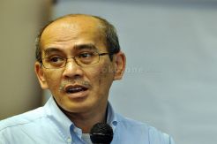 Faisal Basri Sebut Keperkasaan Rupiah Ditopang Utang