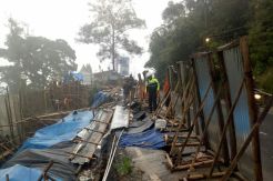 Retak Sepanjang 20 Meter, Truk dan Bus Dilarang Melintasi Jalur Puncak