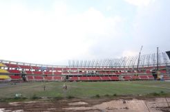 Jika Rampung, Stadion...