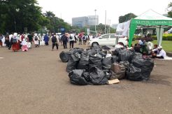Dinas LH Apresiasi Peserta Reuni 212 Bergerak Cepat Bersihkan Sampah