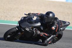 Lewis Hamilton Kirim Pesan untuk Valentino Rossi
