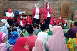 Bantuan dari Bunda Merah...