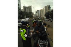 Bandel, Polisi Tilang Penerobos JLNT Casablanka