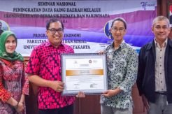 Universitas AMIKOM Yogyakarta...