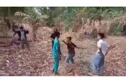 Duel Ala Gladiator 2 Pelajar SMK Hebohkan Kota Cirebon