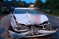 Diduga Sopir Mabuk, Sedan Hantam 4 Motor, 2 Korban Tewas