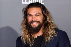 Aktor Jason Momoa Representasi...