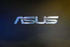 CEO Mundur, ASUS Tegaskan Bakal Terus Melanjutkan Ponsel Seri Zenfone
