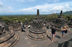 Pemprov Jateng Diminta Garap Serius Jalur Wisata Borubudur-Dieng