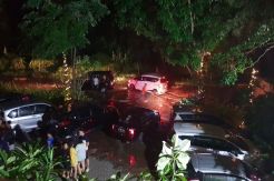 Ombak Besar Terpa Pantai Anyer, Ini Penjelasan BMKG