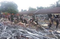 Cari Korban, Tiga Kapal Sisir Sepanjang Pantai Anyer Carita