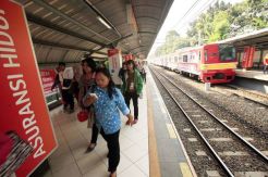 YLKI Apresiasi Pembatalan Rencana Pengoperasian KRL Premium