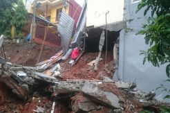 Perbaikan Longsor di Kalisari Rampung, Satgas Tinggal Bersihkan Puing