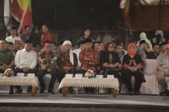Beri Tausiah di Nikah Massal, Aa GYM: Ini Pengalaman Luar Biasa