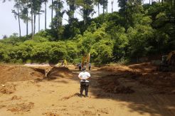 Satu Jembatan di Jalinsum Parapat Selesai Dibersihkan
