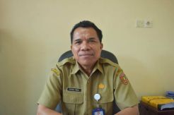 BPBD Kobar Bendung Sementara Pesisir Desa Keraya Pakai Ban Bekas