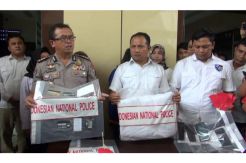 Ini Pakaian Dalam Artis dan Sprei Barang Bukti yang Dibeberkan Polisi