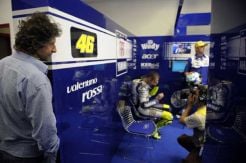 Hentikan Kutukan Gelar Kesepuluh, Ayah: Valentino Rossi Butuh Bayi