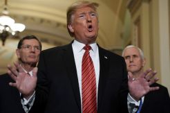 Batalkan Perjalanan ke Afghanistan, Trump Picu Kemarahan Kongres
