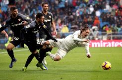 Sempat Buntu, Real Madrid Akhirnya Bungkam Sevilla