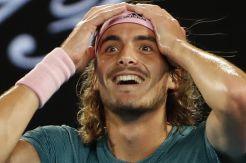 Bisa Jungkalkan Federer, Stefanos Tsitsipas : Saya Bahagia