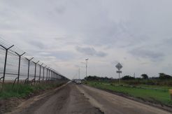 Rusak Parah, Jalan Parimeter Utara Soetta Bagaikan Kubangan Kerbau