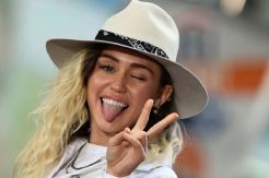 Miley Cyrus dan RHCP...