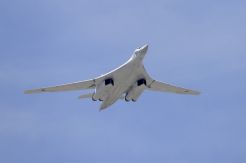 Sepasang Bomber Supersonik Rusia Berdengung di Dekat Amerika Utara