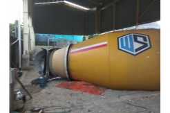 Truk Molen Terguling, Kuli Bangunan di Serpong Tewas