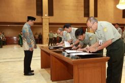 Lantik 22 Pejabat Baru, Mentan: Harus Siap Layani Rakyat 24 Jam