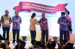 Raih Penghargaan HPN, Rini Ajak Pers Melawan Hoaks